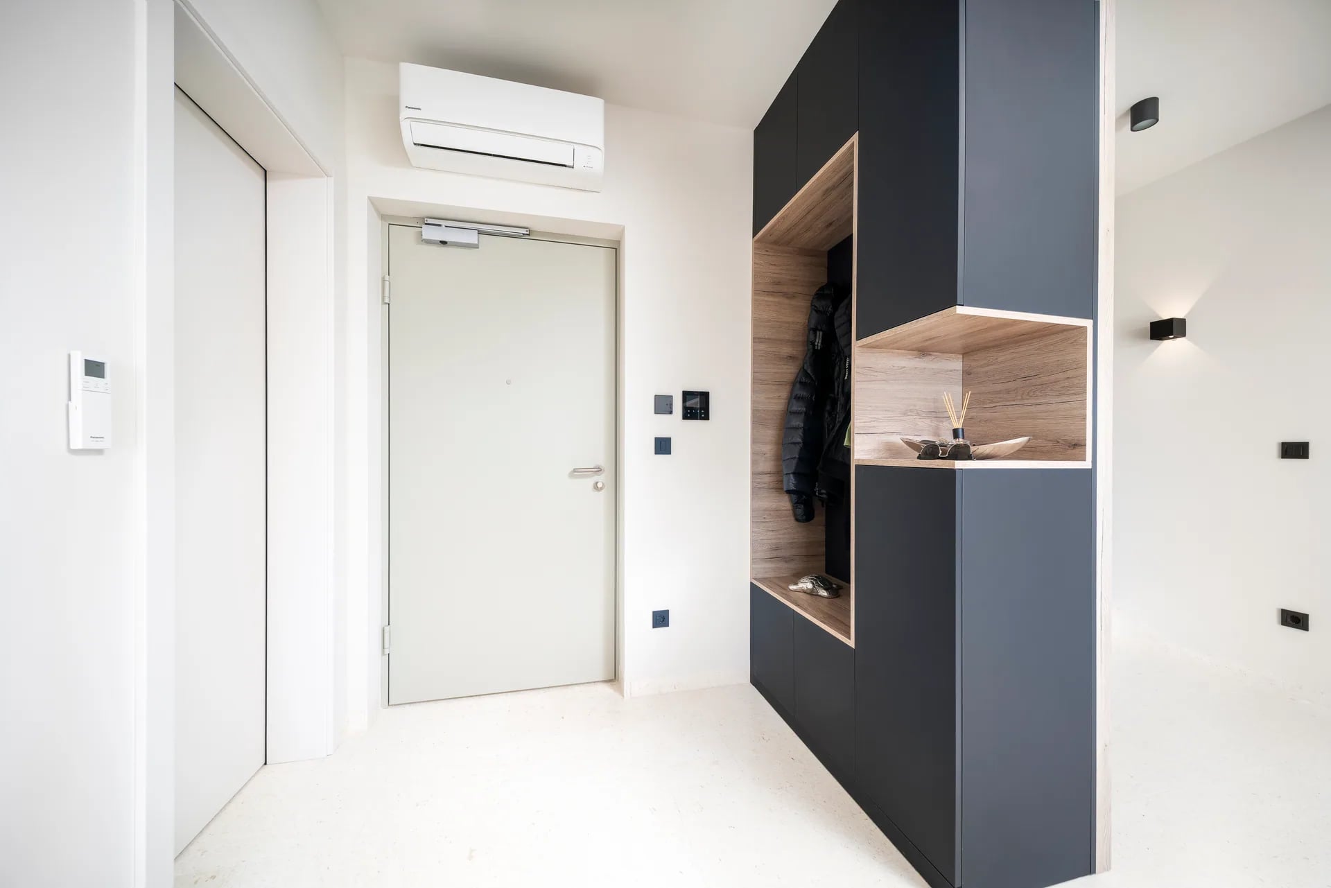 Flur & Eingang Bild 1